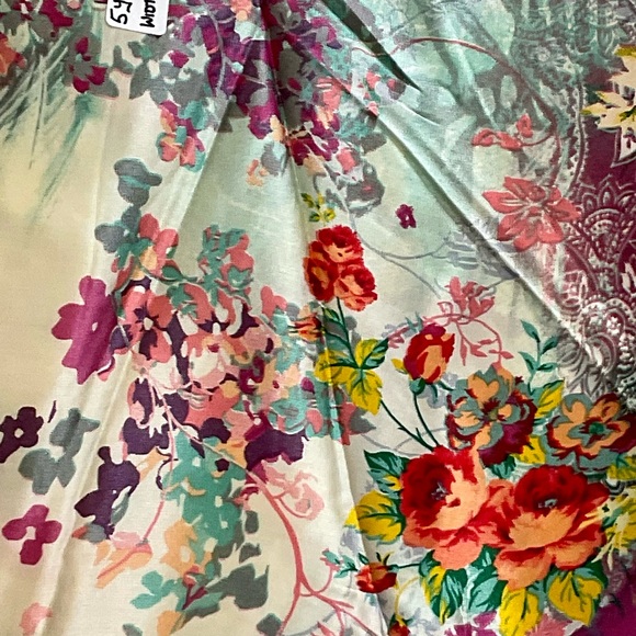 Floral Satin Printed Material of 5 Yds 10 Inches Width 44Inches - Picture 3 of 7